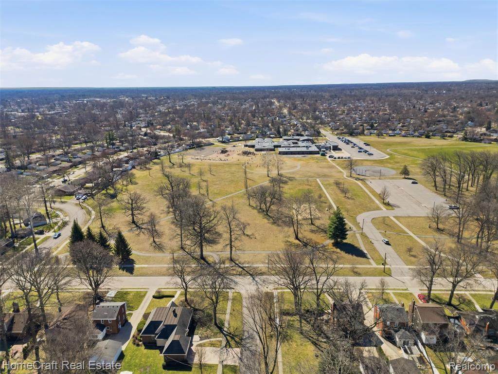 9921 CRANSTON Street, Livonia, MI 48150 — Photo 43