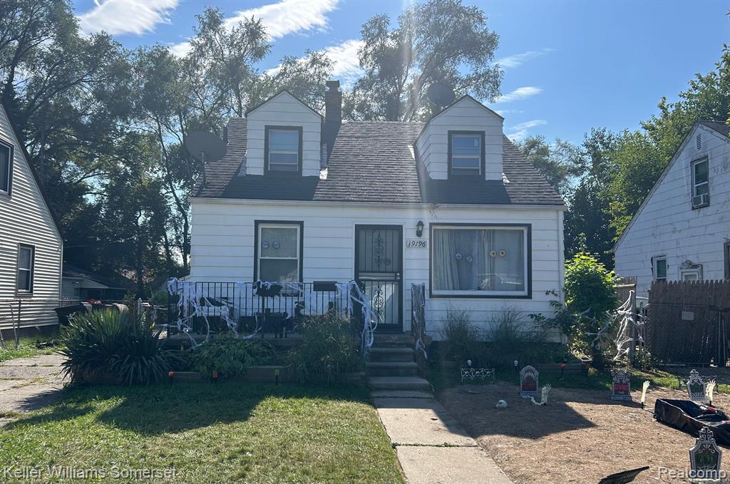 19196 MCCORMICK Street, Detroit, MI 48224 — front exterior