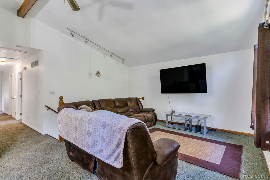 308 LEGRANDE Street, Holly, MI 48442 — Photo 6