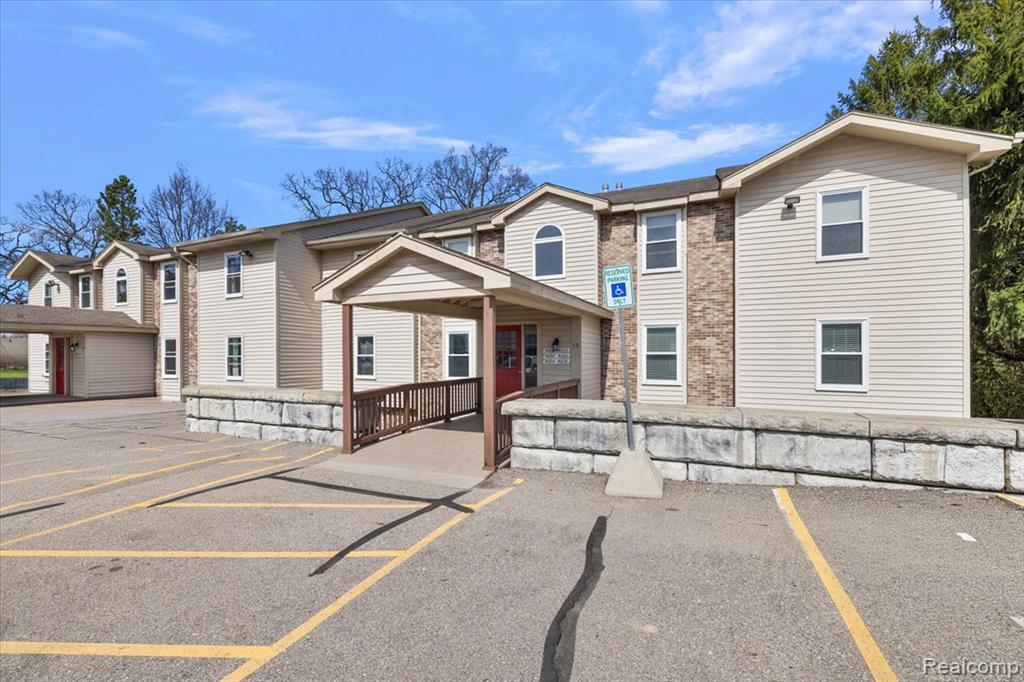 5080 Harbor Oak, Waterford, MI 48329 — Photo 2