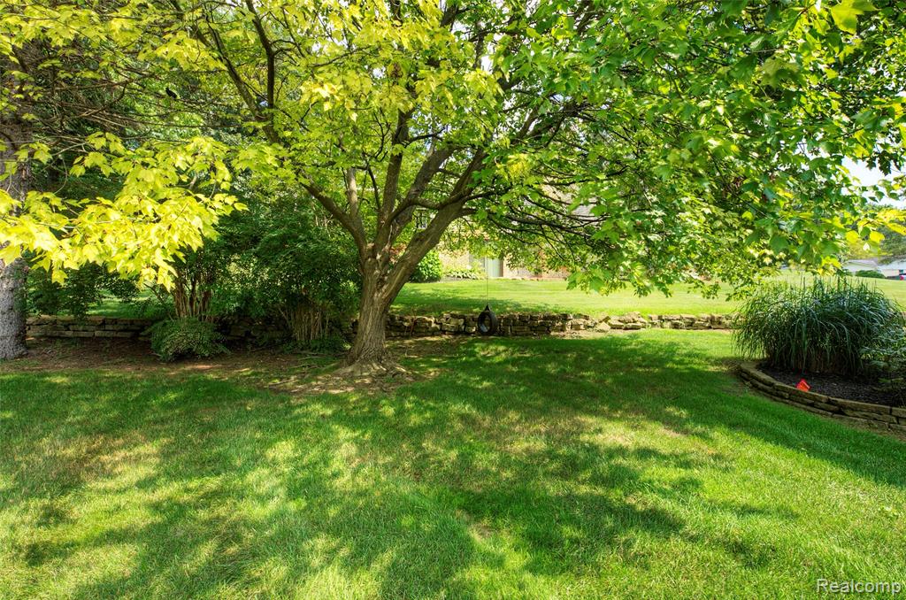 6788 Balmoral Terrace, Clarkston, MI — Photo 27