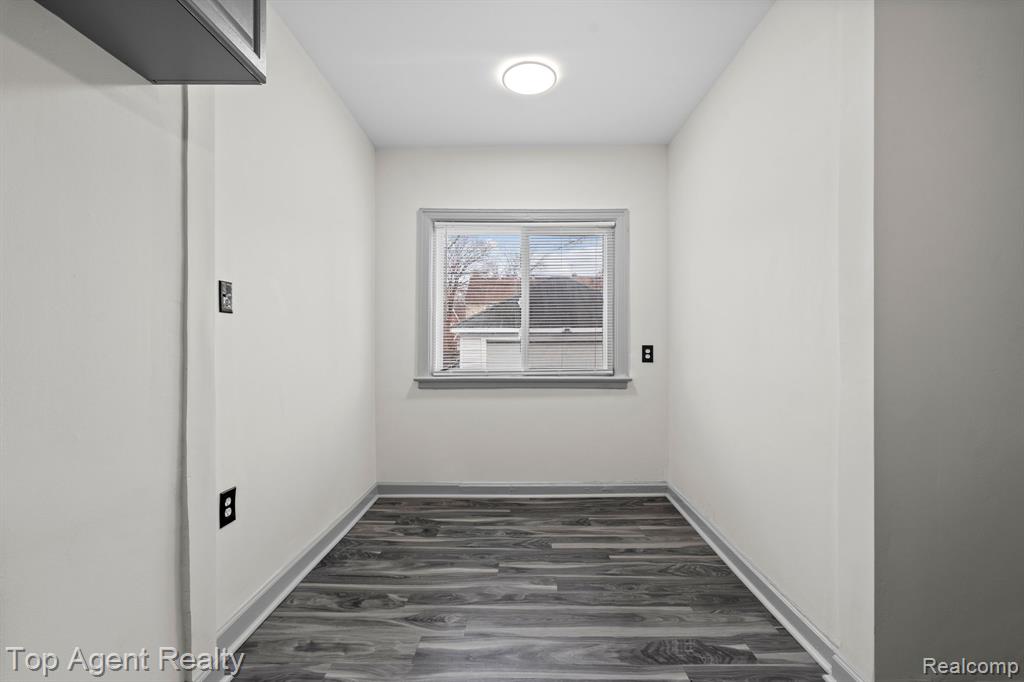 16204 Wisconsin Street, Detroit, MI 48221 — Photo 13