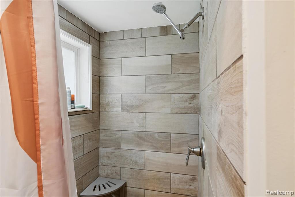 2210 Lakeview Drive, Brooklyn, MI 49230 — Photo 20