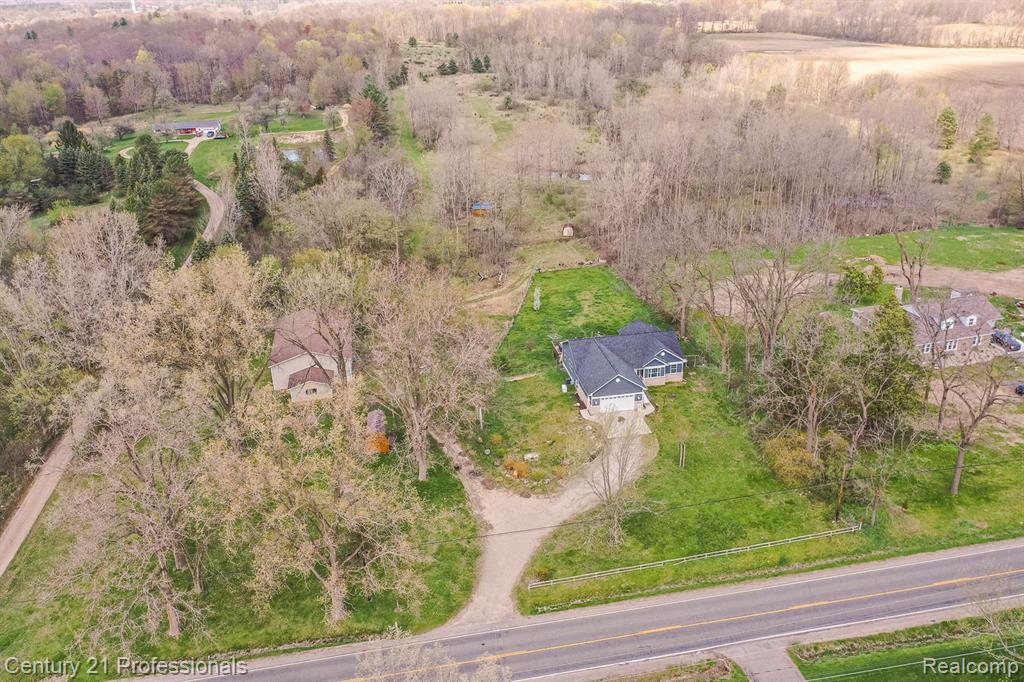 10207 DODGE Road, Otisville, MI 48463 — Photo 41