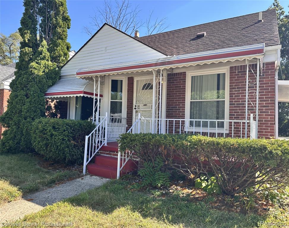21376 Mitchelldale Avenue, Ferndale, MI 48220 — front exterior