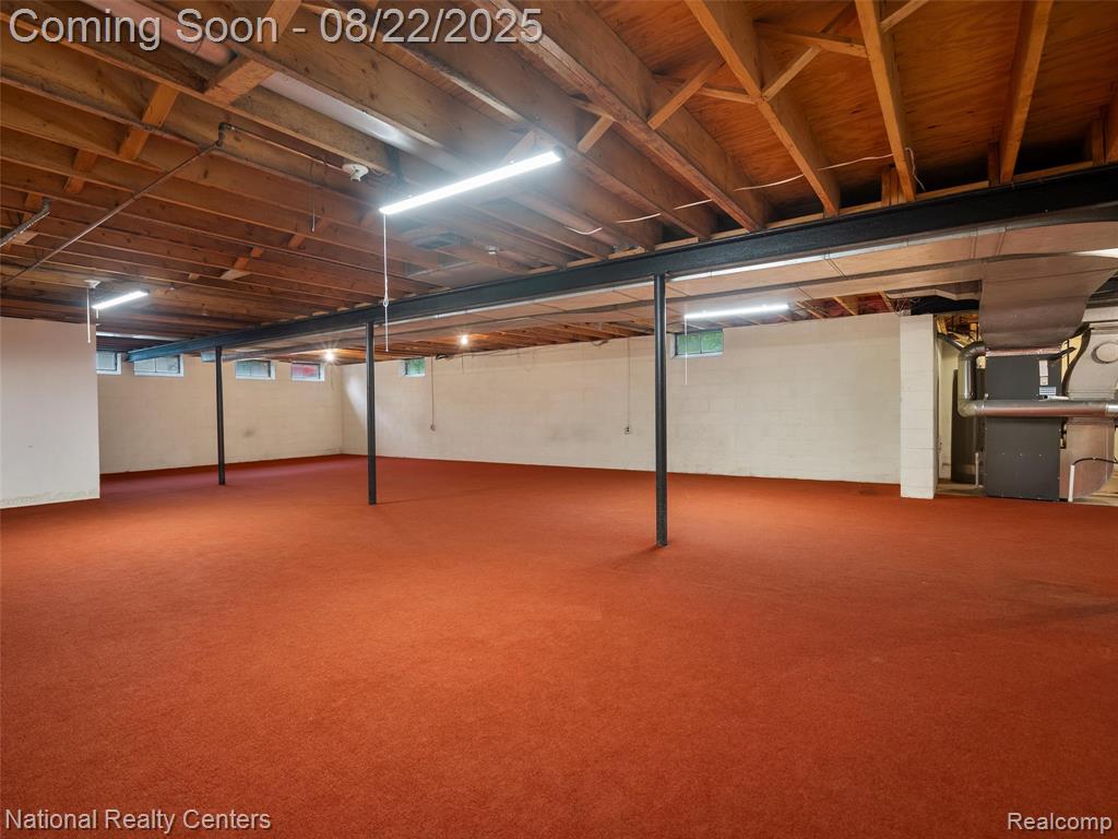 6525 Norton Drive, Troy, MI 48085 — Photo 24