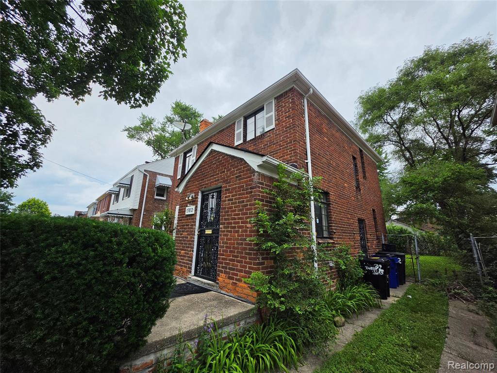 15832 Griggs Street - Photo 5