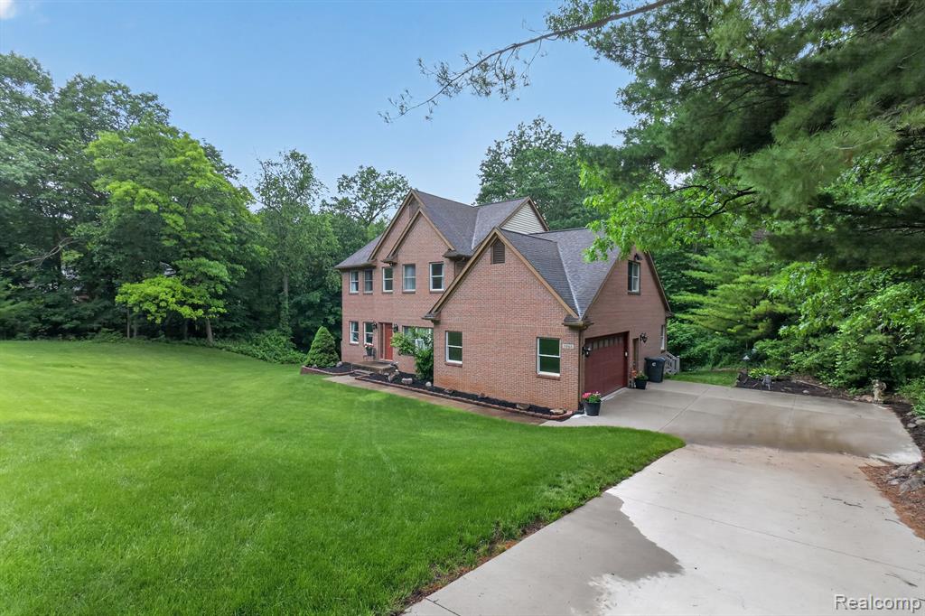 7943 Debora Drive, Brighton, MI 48114 — Photo 3