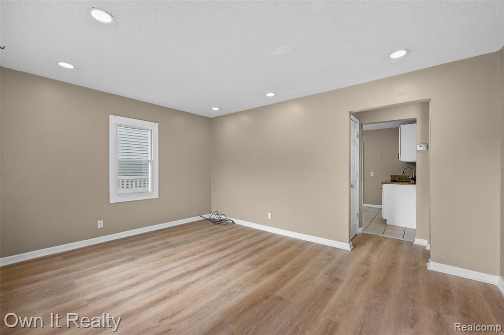 6459 Brace Street, Detroit, MI 48228 — Photo 3