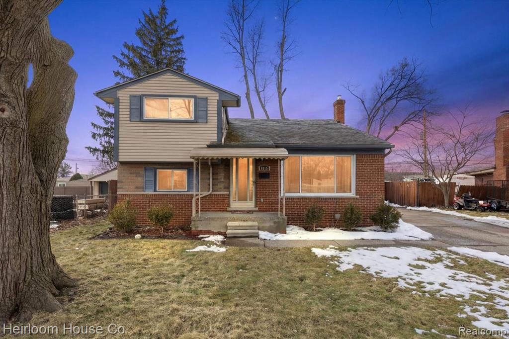 8915 Sioux, Redford, MI 48239 — front exterior