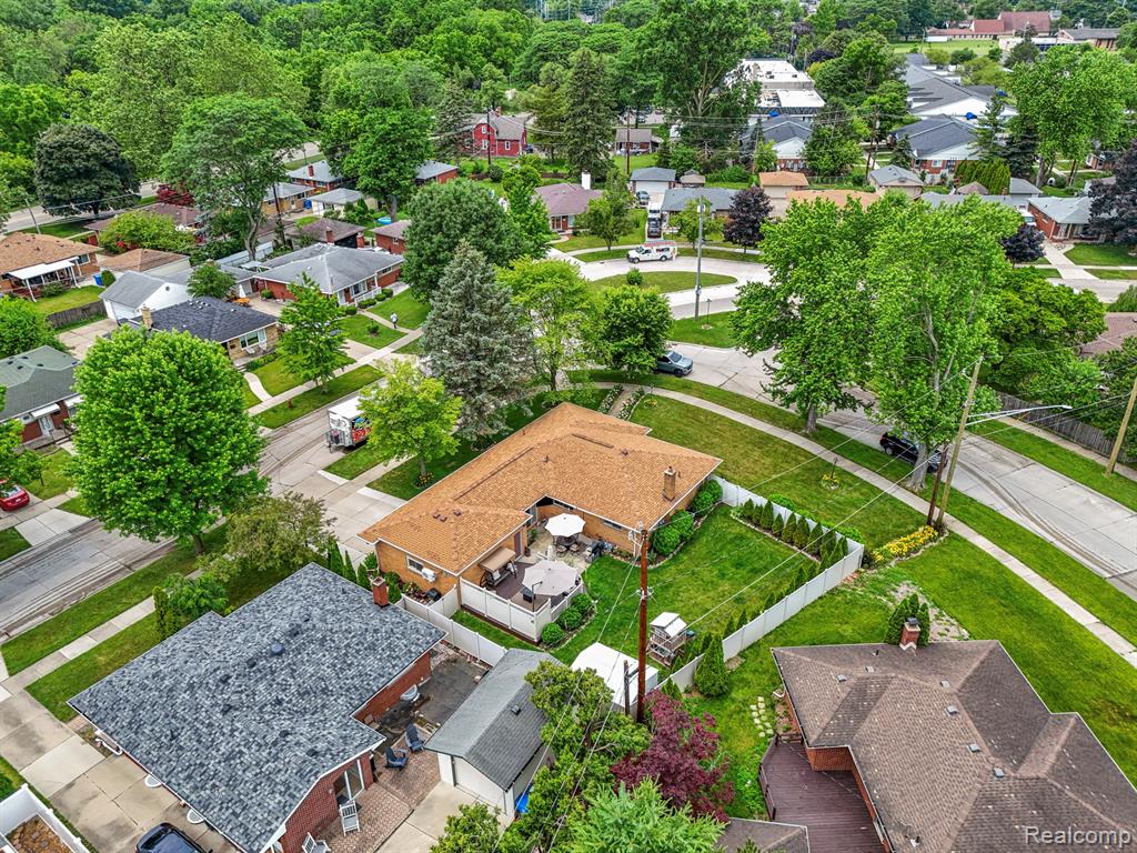 8570 Rockland Street, Dearborn Heights, MI 48127 — Photo 51