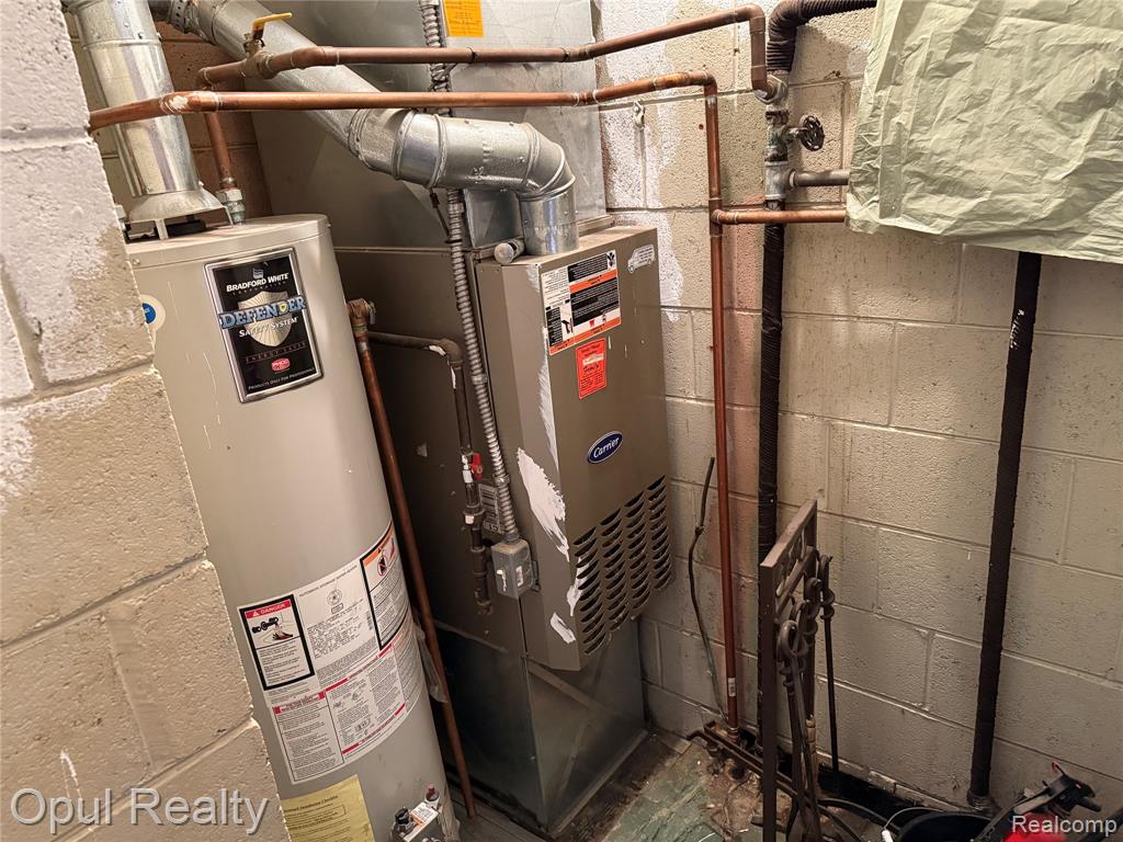 42550 Clemons Drive, Plymouth, MI 48170 — Photo 27