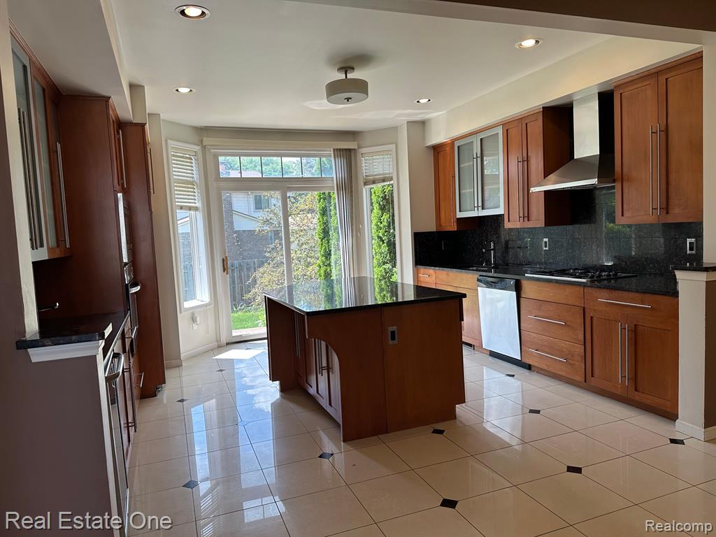 949 GRAND VISTA, Troy, MI 48085 — Photo 4