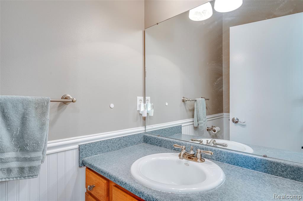 461 Alexander Drive, Commerce Twp, MI 48390 — Photo 14
