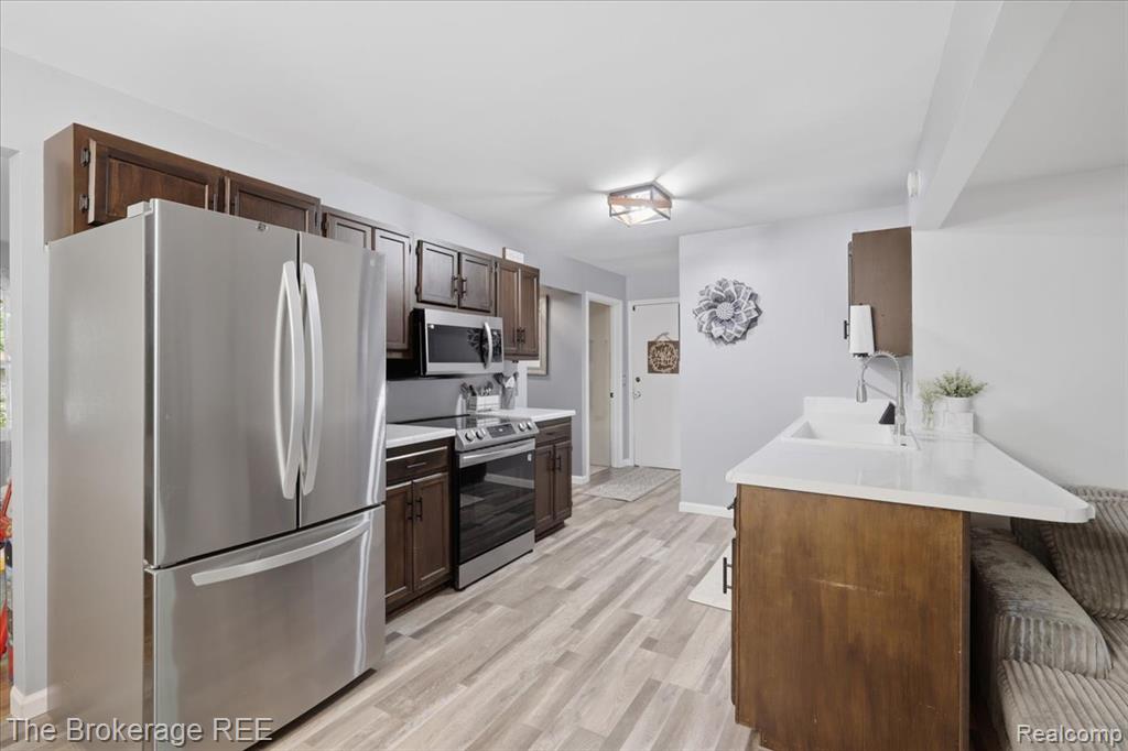 5639 Cross Village Road, Grand Blanc, MI 48439 — Photo 17