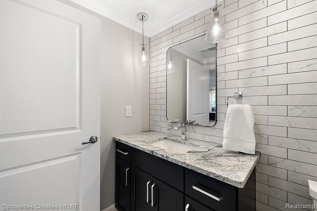 50505 BRIAR RIDGE Lane, Northville, MI 48168 — Photo 60