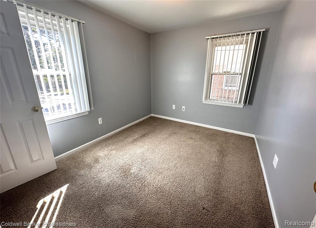 21376 Mitchelldale Avenue, Ferndale, MI 48220 — Photo 10