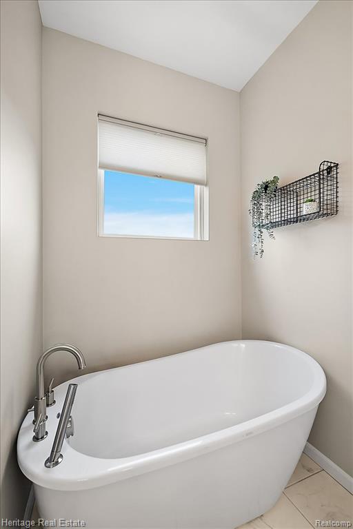 6231 Leighland Drive, Grand Blanc, MI 48439 — Photo 15
