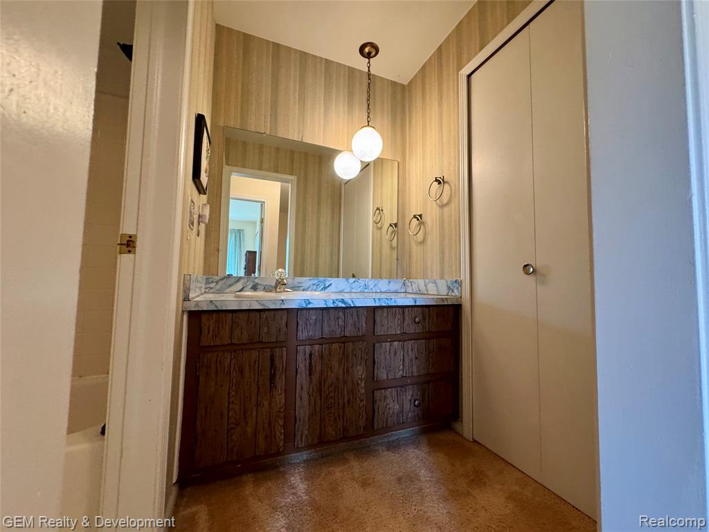 42246 Toddmark Lane, Clinton Twp, MI 48038 — Photo 18
