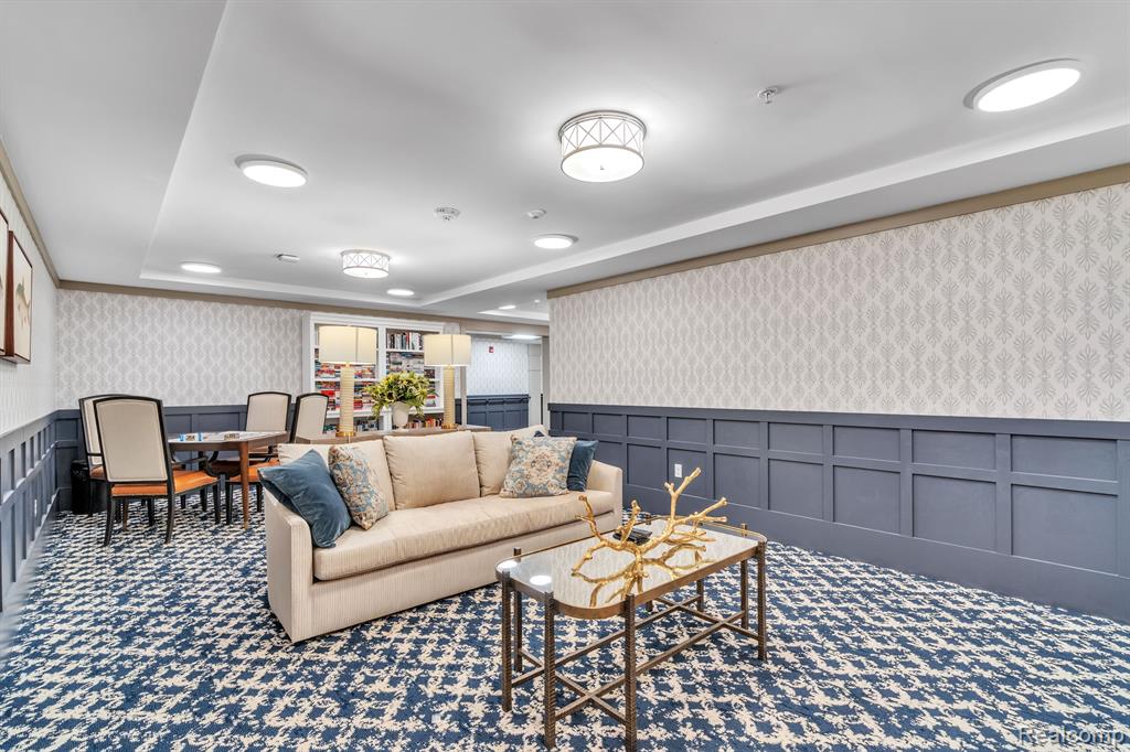 1957 S TELEGRAPH Road, Bloomfield Hills, MI 48302 — Photo 46
