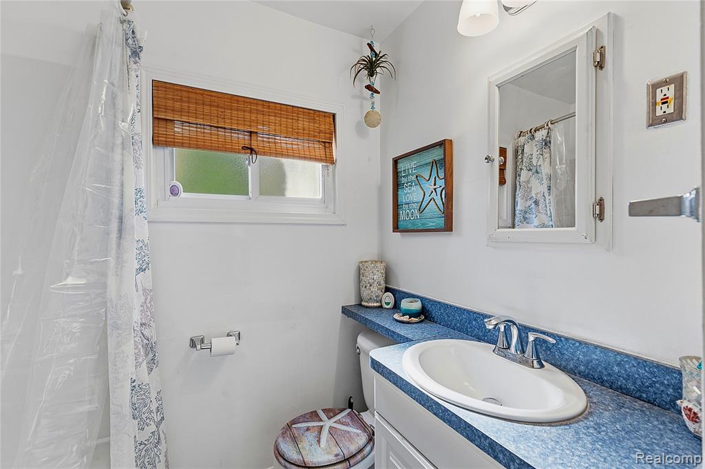 29025 Dawson Street, Garden City, MI — Photo 14
