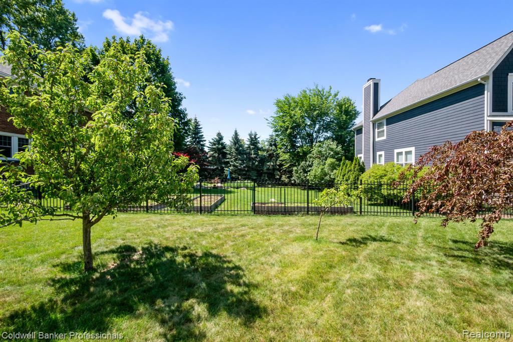 935 Simpson Street, Plymouth, MI 48170 — Photo 2