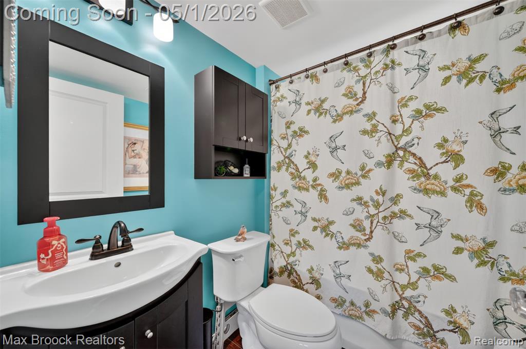 4856 Butler Drive, Troy, MI 48085 — Photo 21