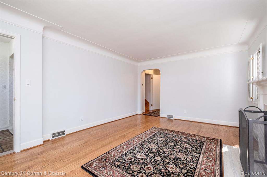 11700 Farley, Redford, MI 48239 — Photo 12
