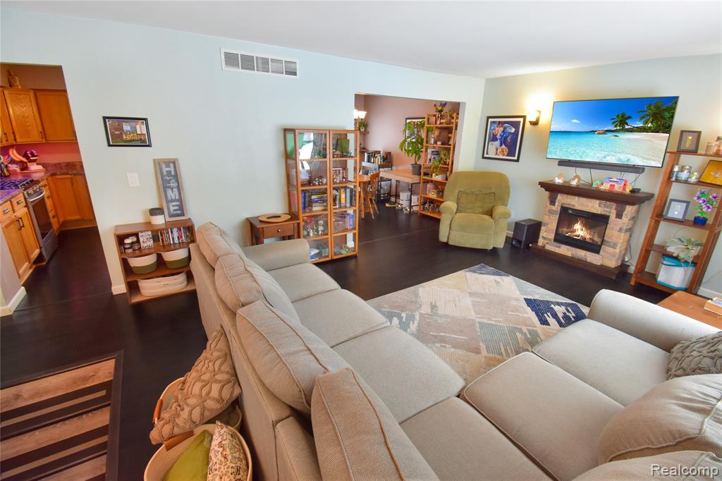 5629 Powderhorn Drive, Kalamazoo, MI 49009 — Photo 2