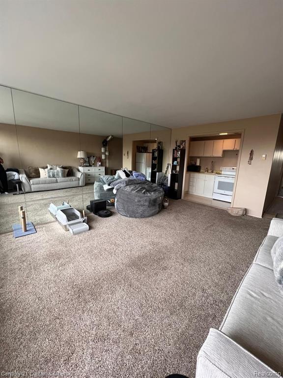 22700 Garrison Street, 701, Dearborn, MI 48124 — Photo 6