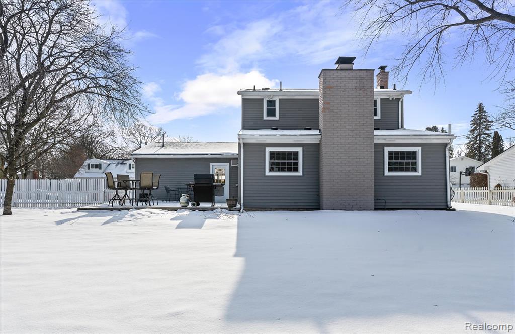 8656 War Bonnet Drive, Commerce Twp, MI 48382 — Photo 17