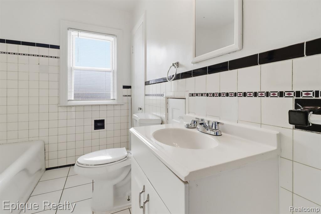 9535 Terry Street, Detroit, MI 48227 — Photo 18