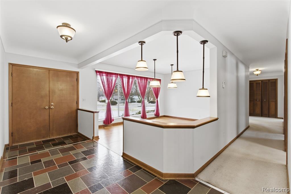 6525 Norton Drive, Troy, MI 48085 — Photo 4