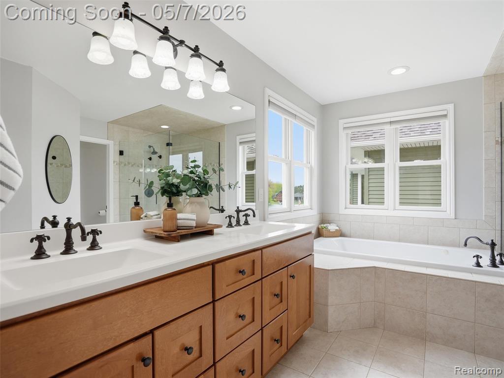 13435 Lake Shore Drive, Fenton, MI 48430 — Photo 22