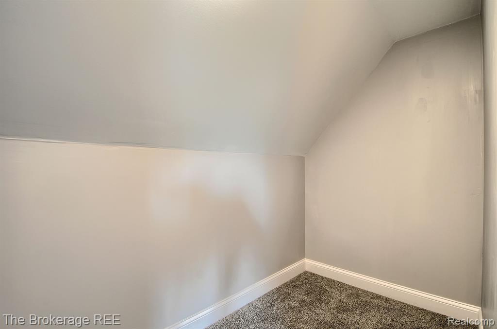 11 1ST Street, Oxford, MI 48371 — Photo 56