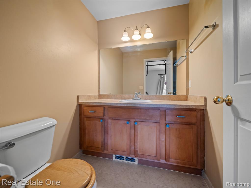 4259 Deeside Drive, Brighton, MI 48116 — Photo 15