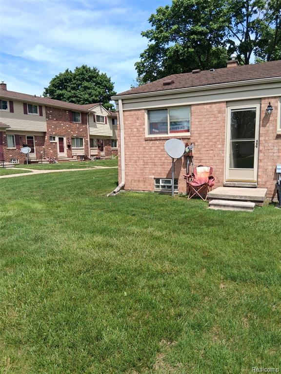 9700 Pine Street, Taylor, MI 48180 — Photo 33