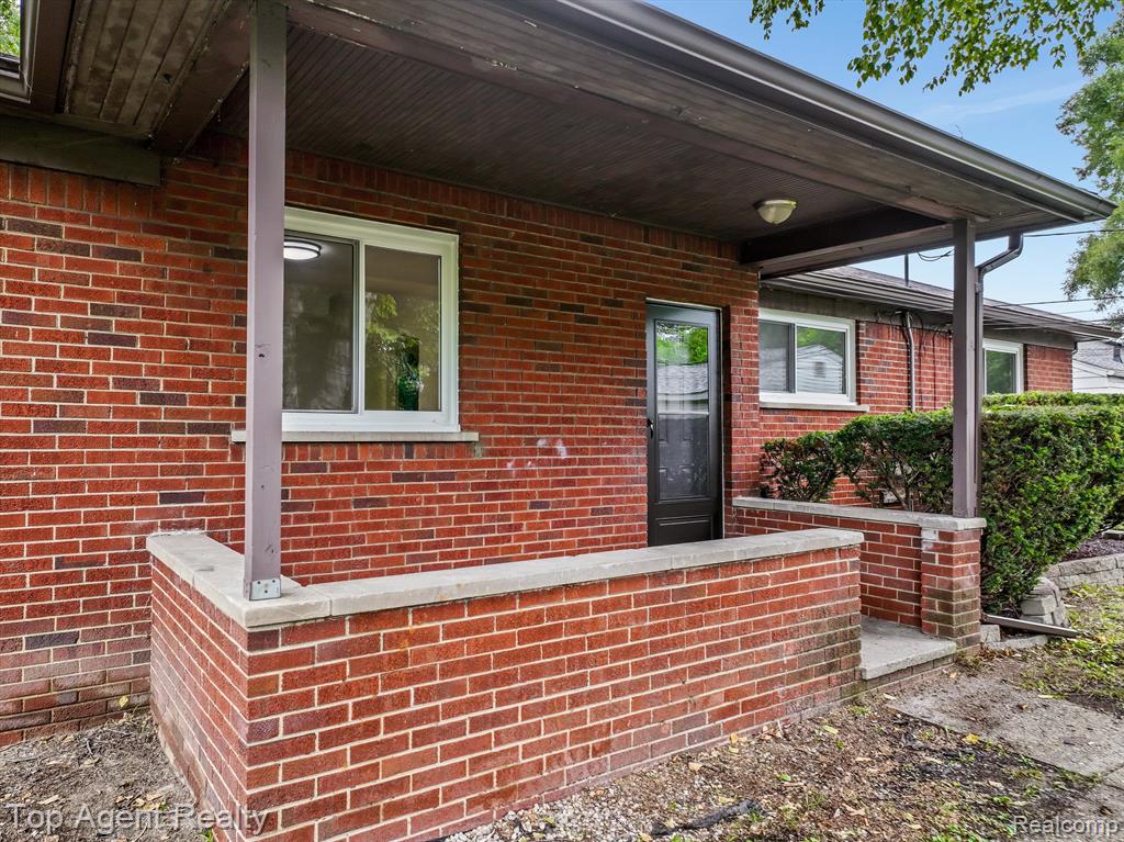 7206 YACHT Avenue, Warren, MI 48091 — Photo 27