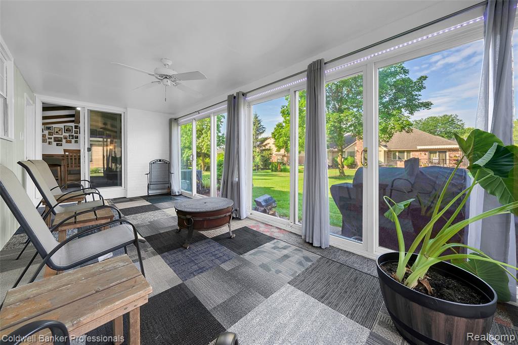 9539 Hillcrest Drive, Plymouth, MI 48170 — Photo 11
