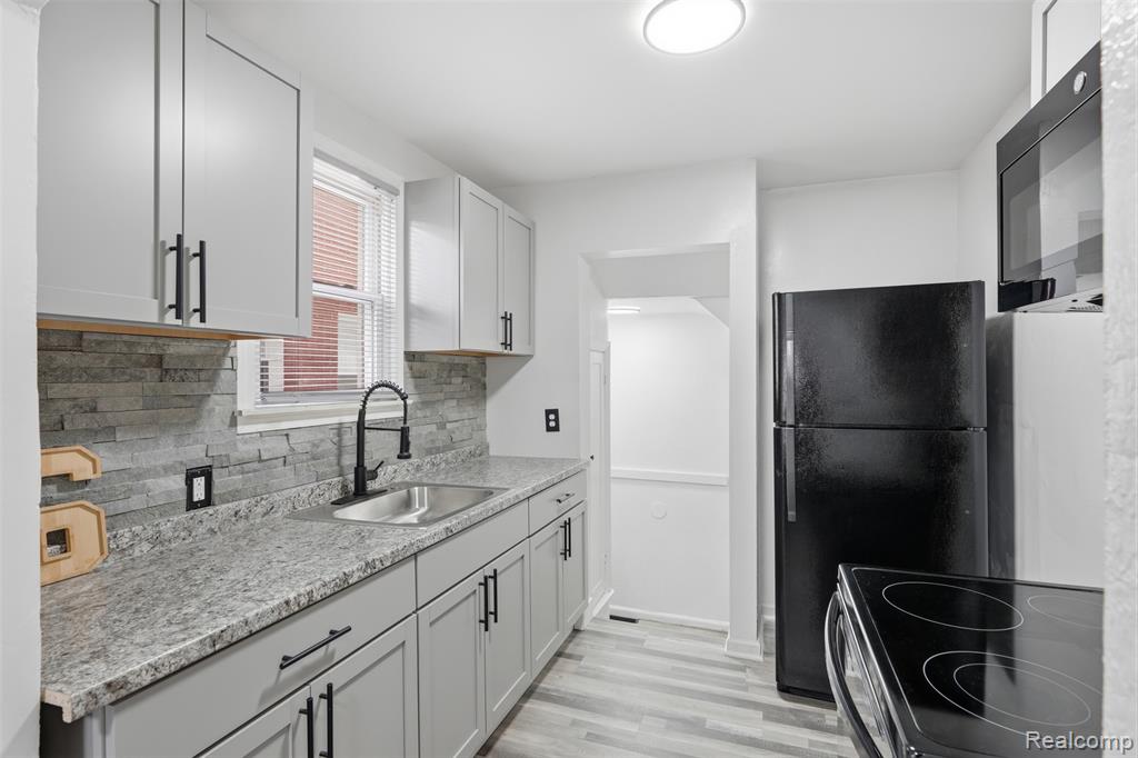 9586 Beaverland, Detroit, MI 48239 — Photo 7