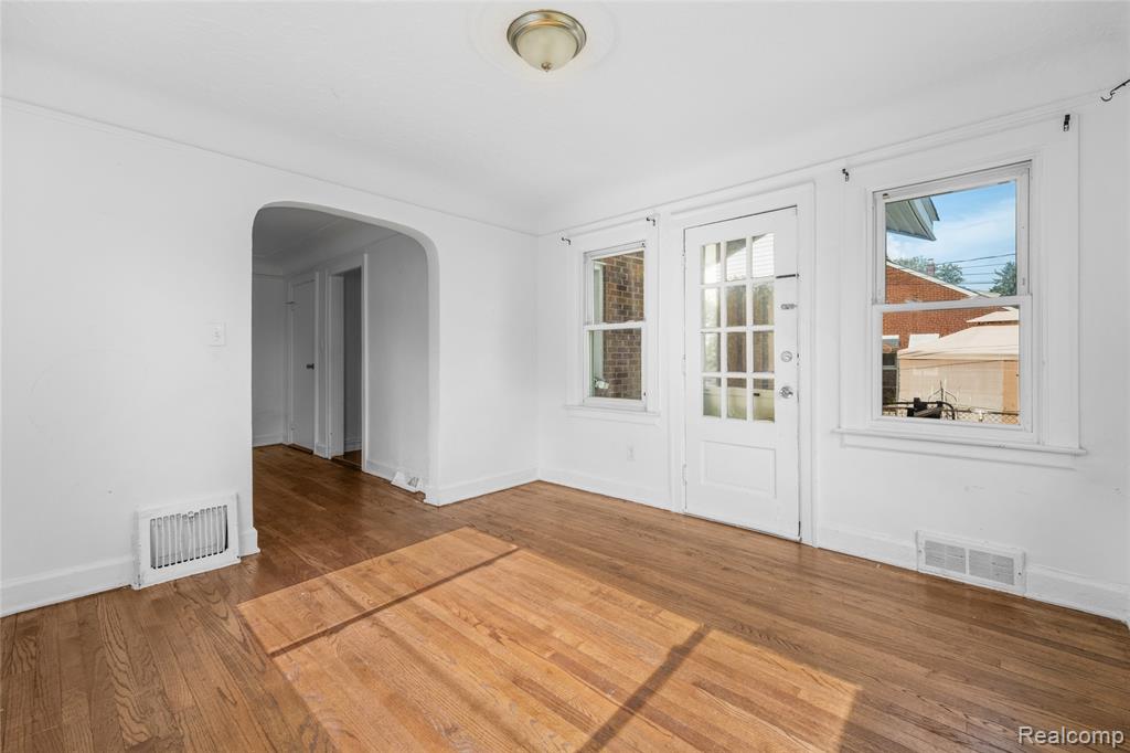 957 Winchester Avenue, Lincoln Park, MI 48146 — Photo 7