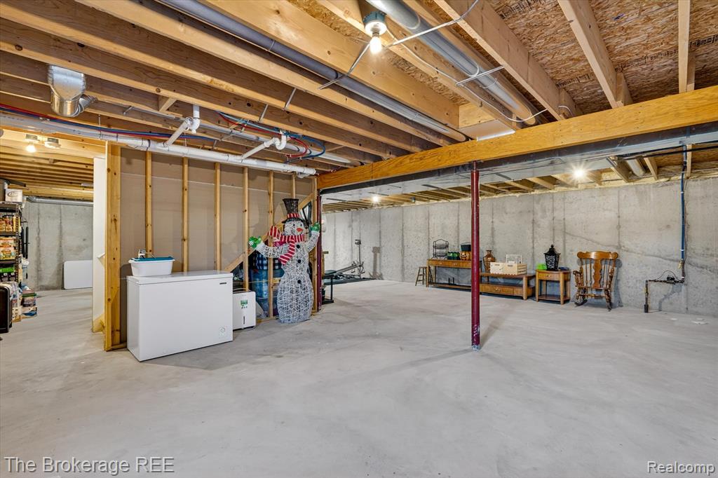 2092 Brier Crest Drive, Davison, MI 48423 — Photo 32