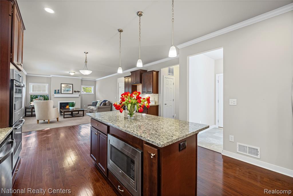 9760 Dornoch Trail, Brighton, MI 48114 — Photo 27