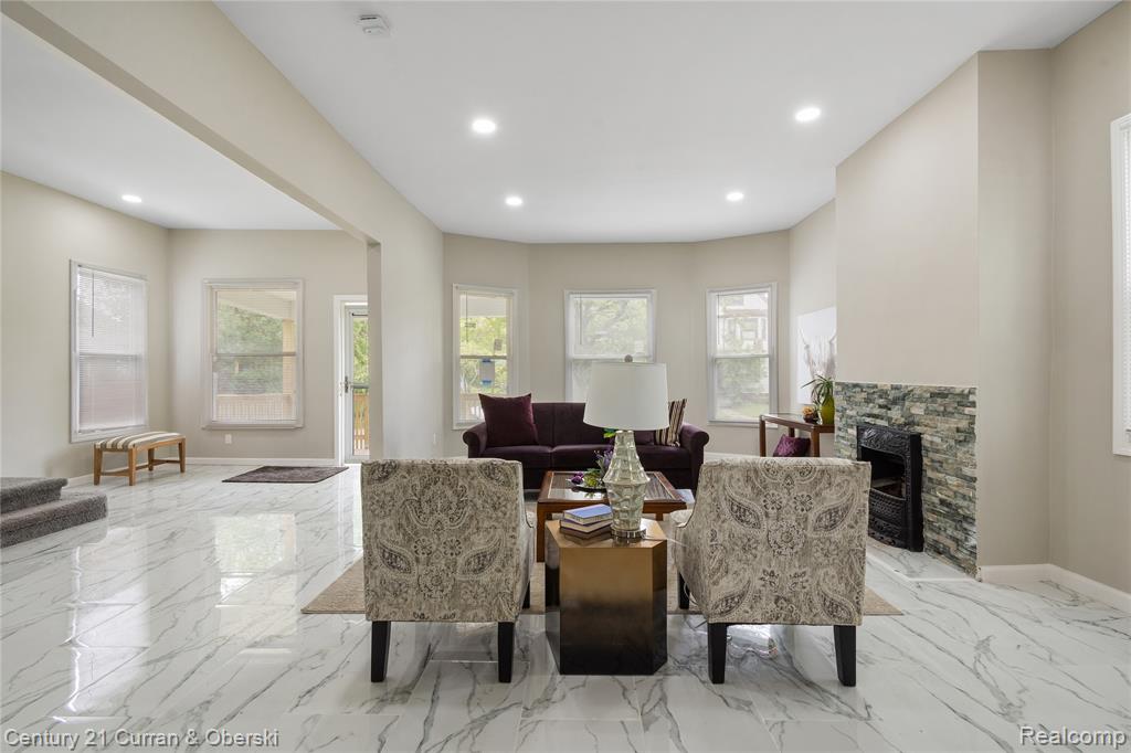 65 Melbourne Street, Detroit, MI 48202 — Photo 6