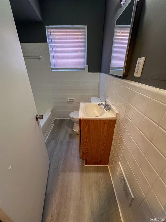 5566 LAKEVIEW Street, Detroit, MI 48213 — Photo 16