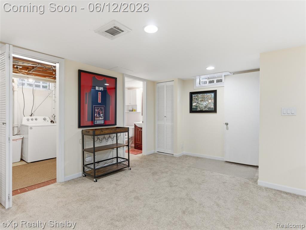 29451 Mark Avenue, Madison Heights, MI 48071 — Photo 26
