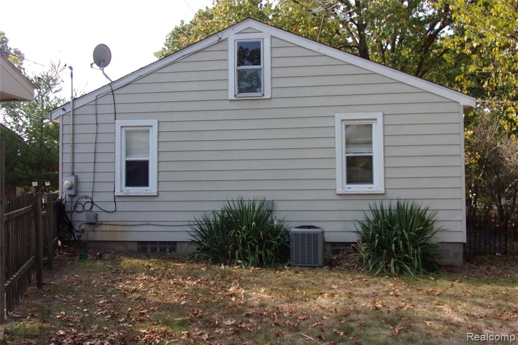 1436 Morning Dove, Wixom, MI 48393 — Photo 2