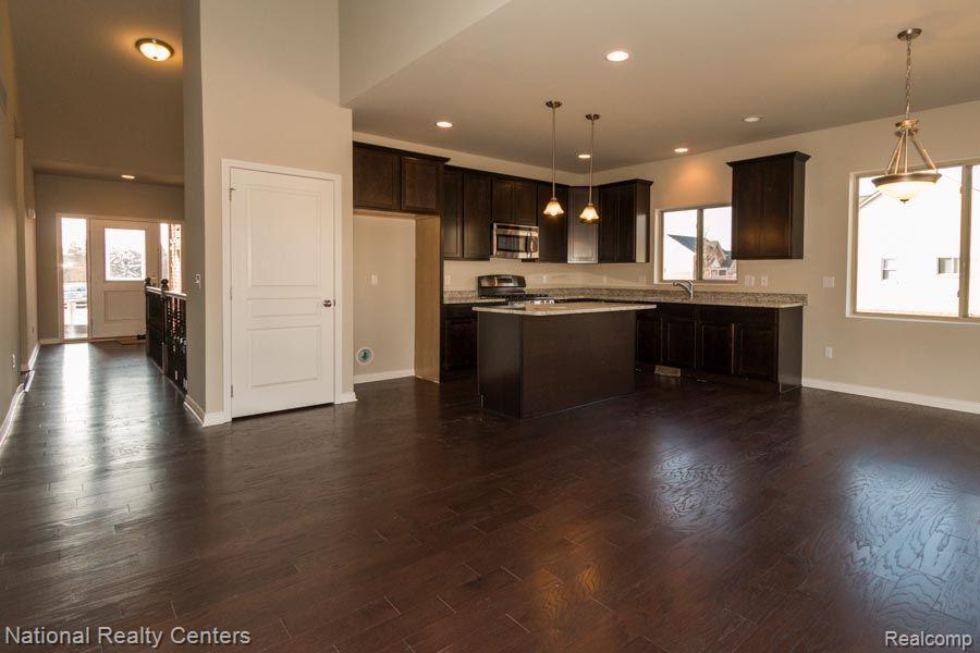53213 Woodland, Chesterfield, MI 48047 — Photo 7