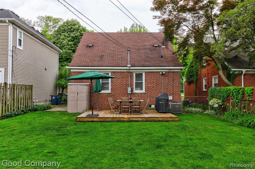 605 HELENE Avenue, Royal Oak, MI 48067 — Photo 44