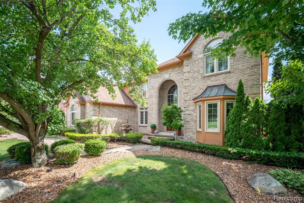 2935 Ivy Hill Drive, Commerce Twp, MI 48382